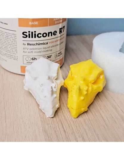 Silicone R7 for soft moulds